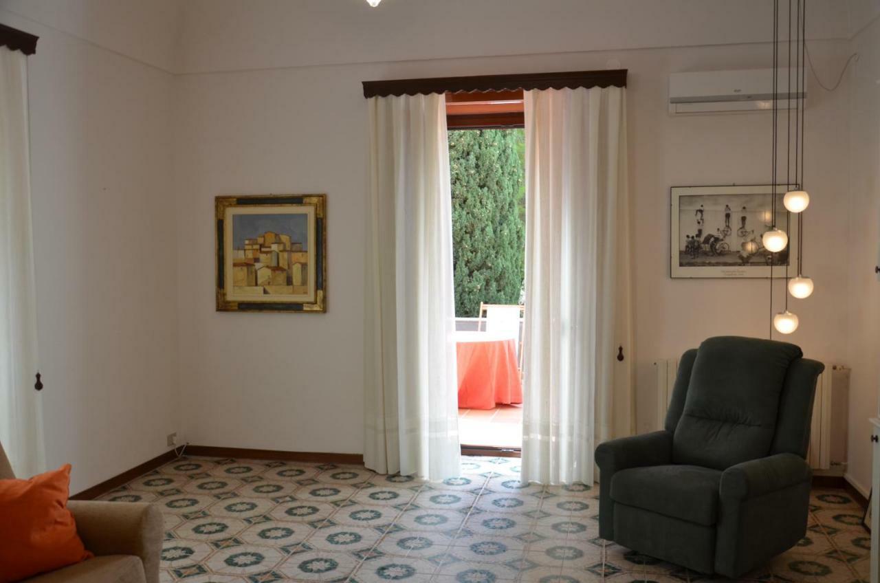 Villa Alchea Locazione Turistica โมดิกา ภายนอก รูปภาพ
